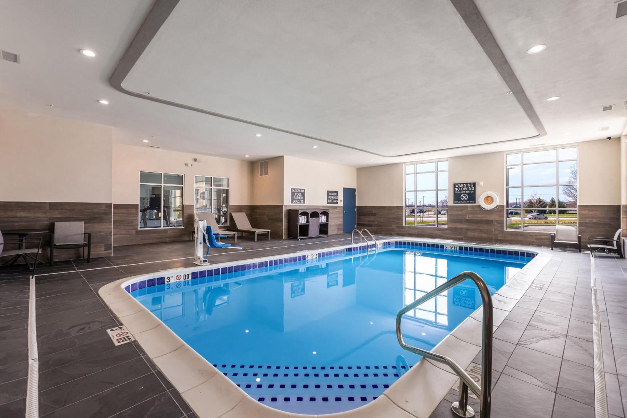Four Points By Sheraton Elkhart Esterno foto