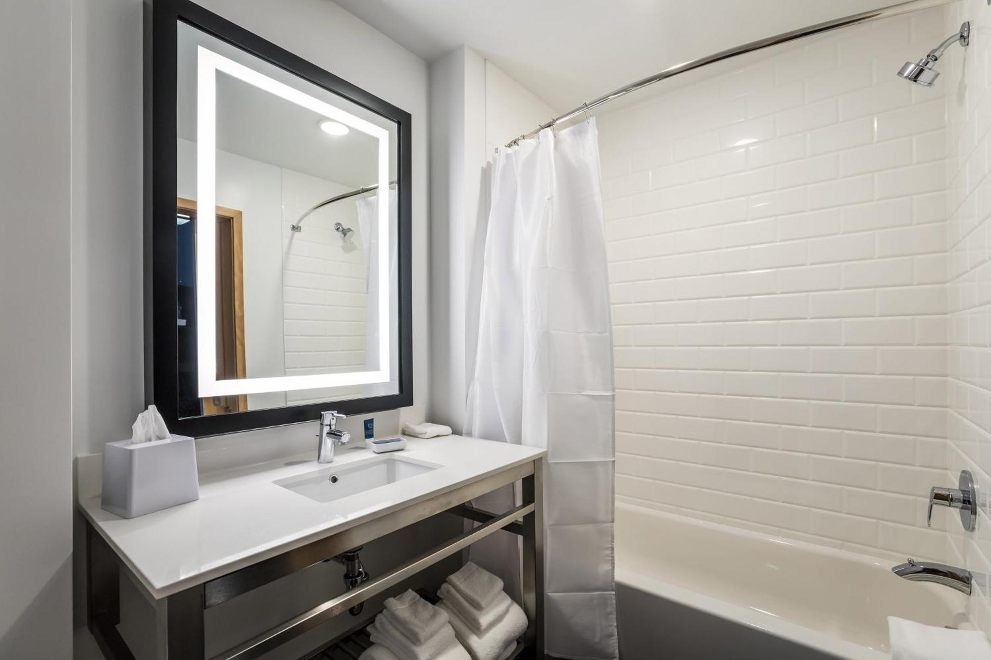 Four Points By Sheraton Elkhart Esterno foto